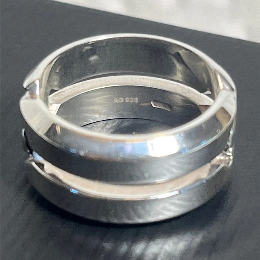 Gucci Infinity Knot Ring Size 6US